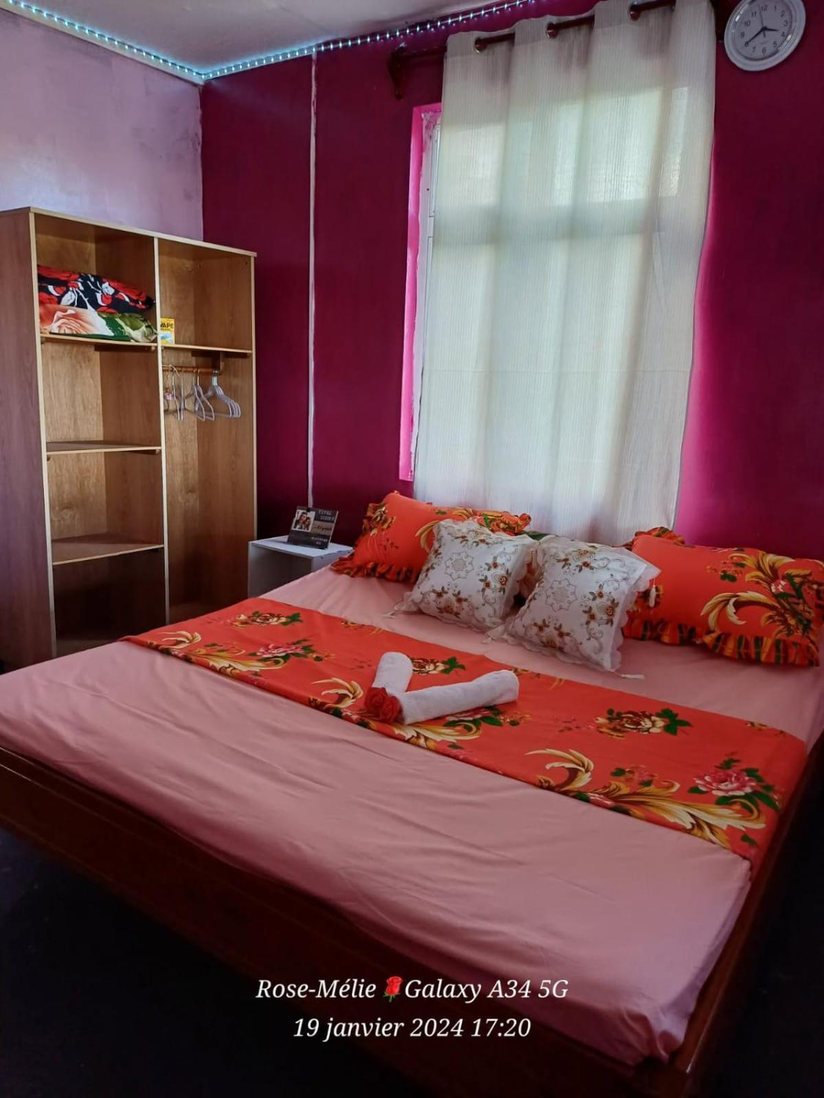 Chez Tonio Magic Ocean View Villa Port South East Екстериор снимка